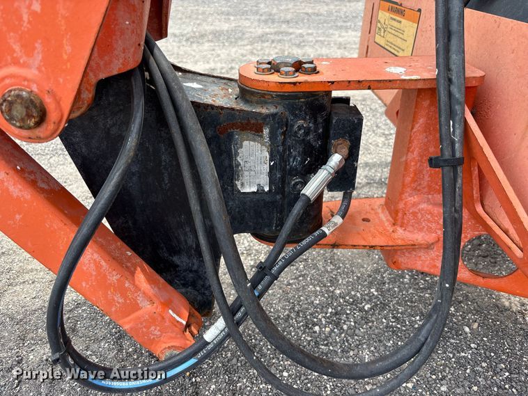 image for item DV7260 2006 JLG E400AJPN boom lift
