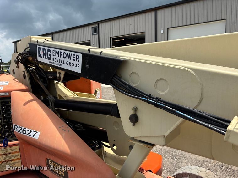 image for item DV7260 2006 JLG E400AJPN boom lift