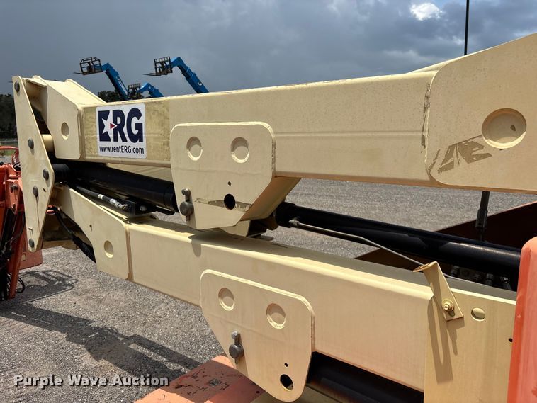image for item DV7260 2006 JLG E400AJPN boom lift