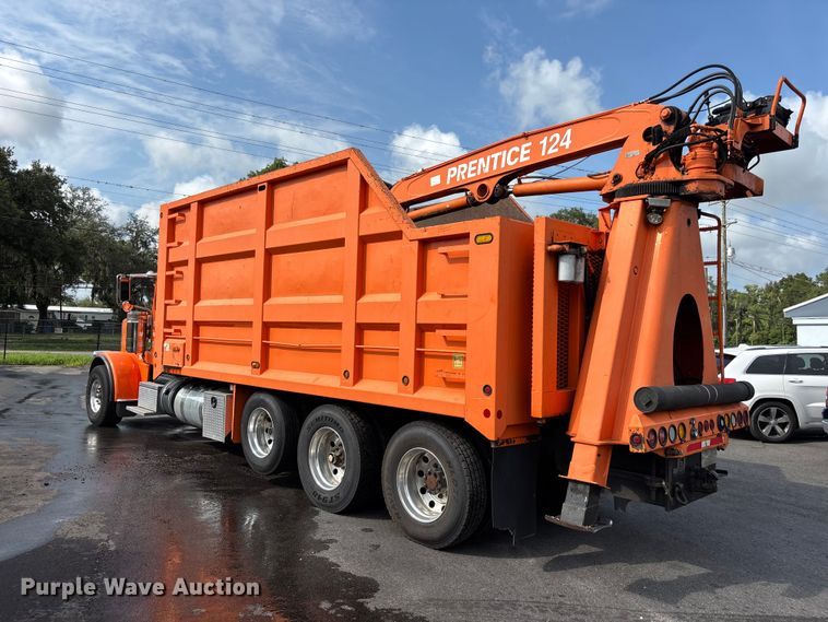 image for item DV7261 2012 Peterbilt 388 grapple crane truck