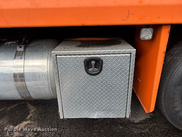 image for item DV7261 2012 Peterbilt 388 grapple crane truck