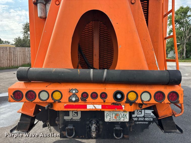 image for item DV7261 2012 Peterbilt 388 grapple crane truck