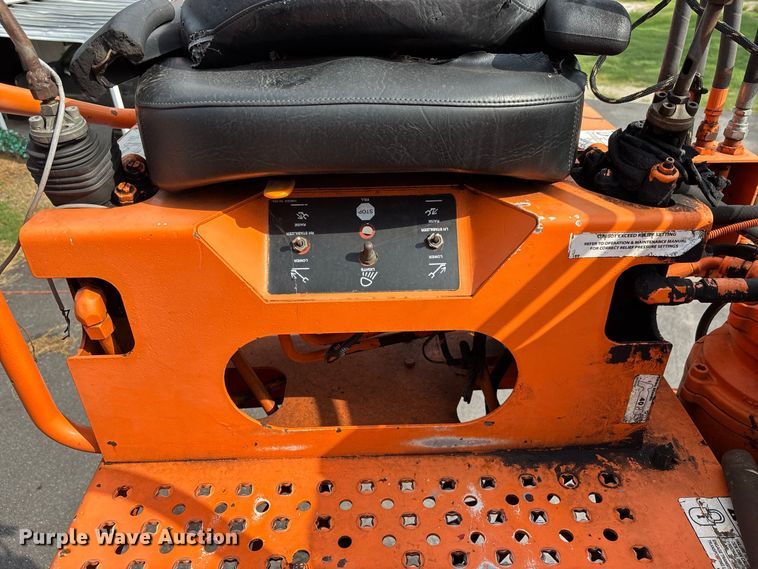 image for item DV7261 2012 Peterbilt 388 grapple crane truck
