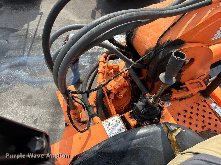 image for item DV7261 2012 Peterbilt 388 grapple crane truck