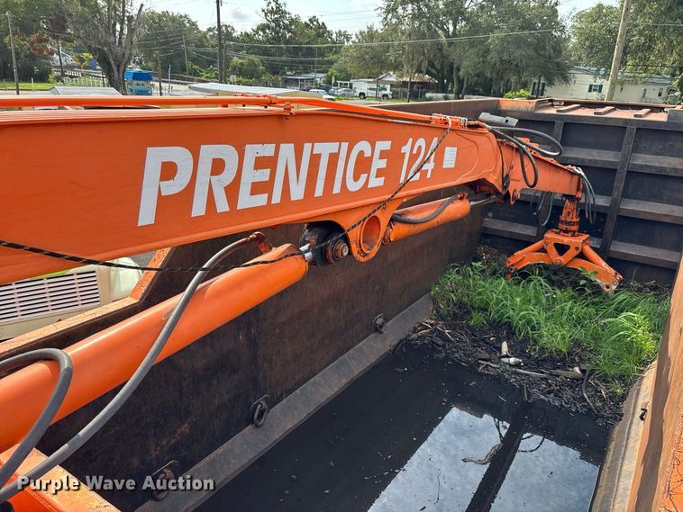 image for item DV7261 2012 Peterbilt 388 grapple crane truck