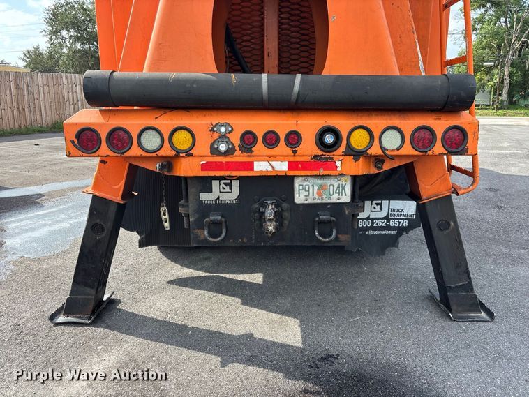 image for item DV7261 2012 Peterbilt 388 grapple crane truck