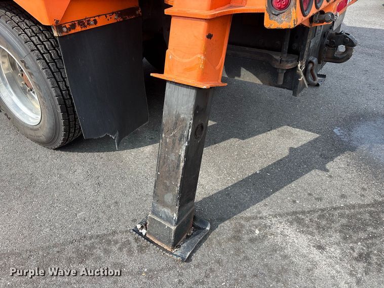 image for item DV7261 2012 Peterbilt 388 grapple crane truck