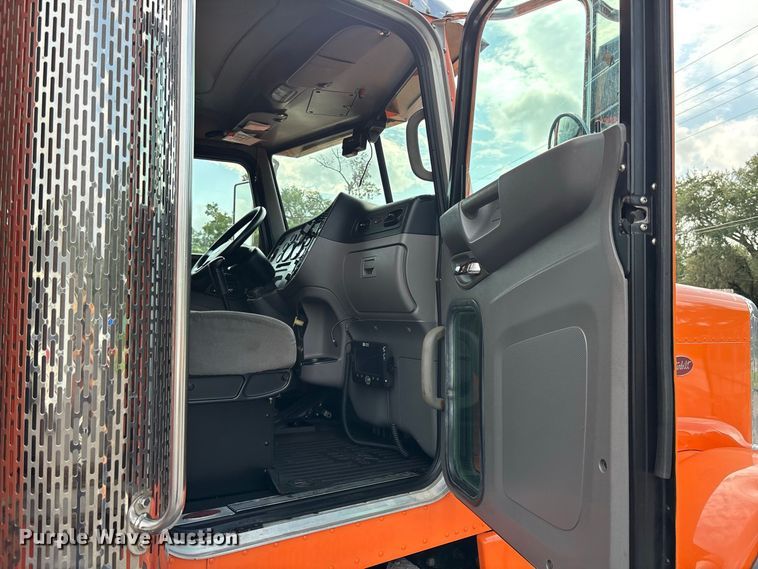 image for item DV7261 2012 Peterbilt 388 grapple crane truck