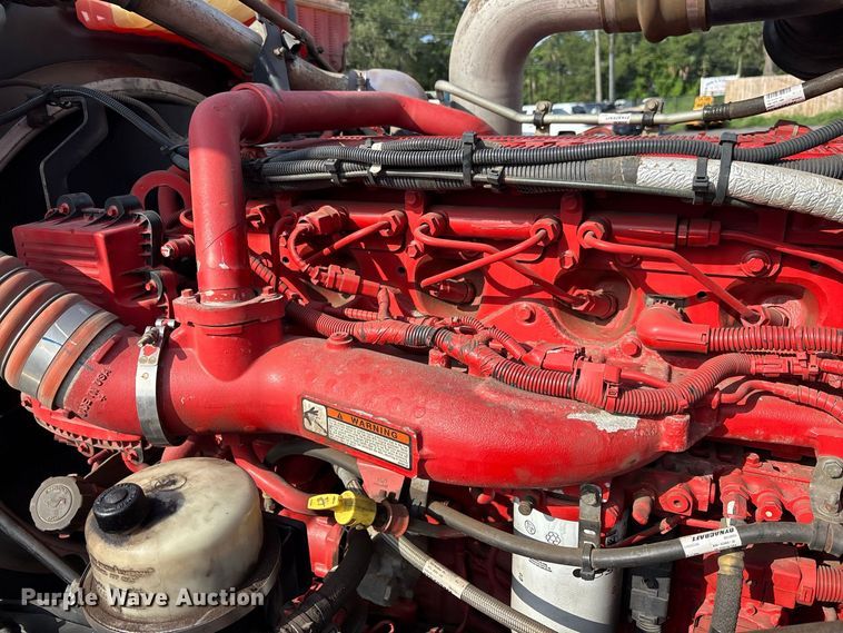 image for item DV7261 2012 Peterbilt 388 grapple crane truck