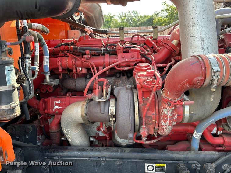 image for item DV7261 2012 Peterbilt 388 grapple crane truck