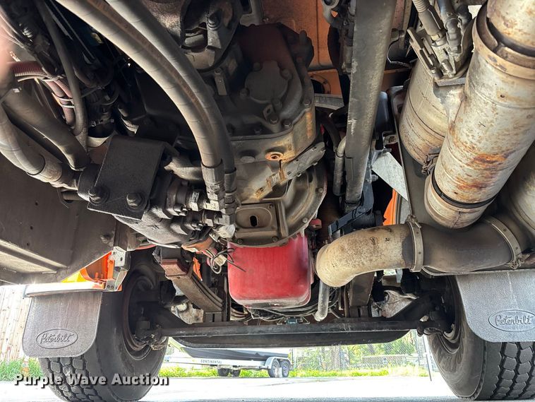 image for item DV7261 2012 Peterbilt 388 grapple crane truck