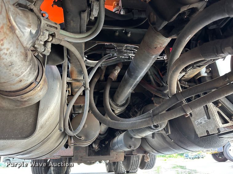 image for item DV7261 2012 Peterbilt 388 grapple crane truck