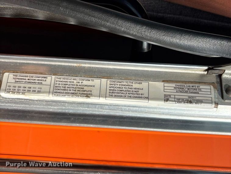 image for item DV7261 2012 Peterbilt 388 grapple crane truck
