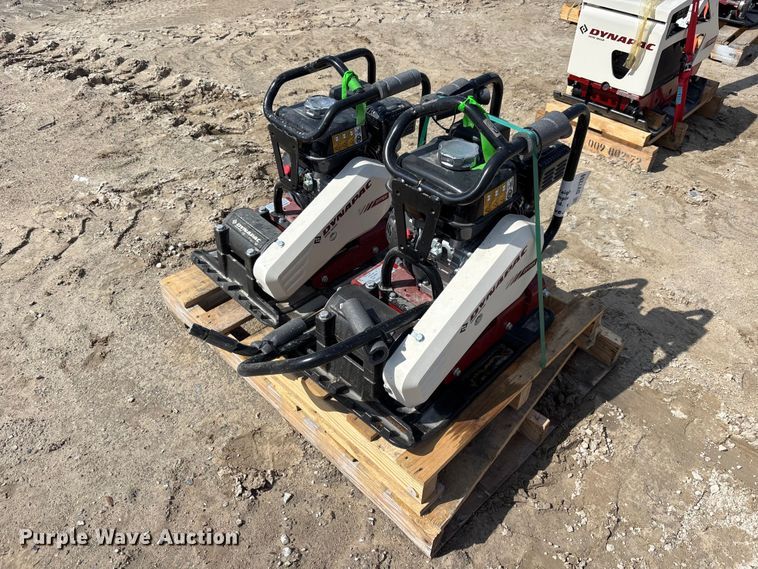 image for item DV7269 (2) Dynapac DFP8X plate compactors