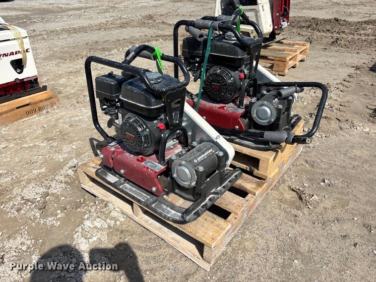 image for item DV7269 (2) Dynapac DFP8X plate compactors