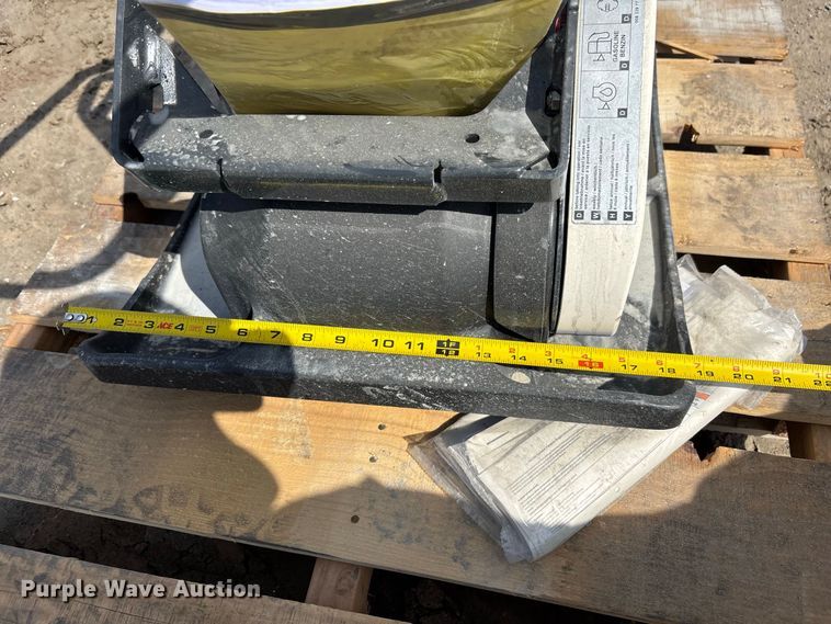 image for item DV7270 2021 Dynapac DFP11 plate compactor
