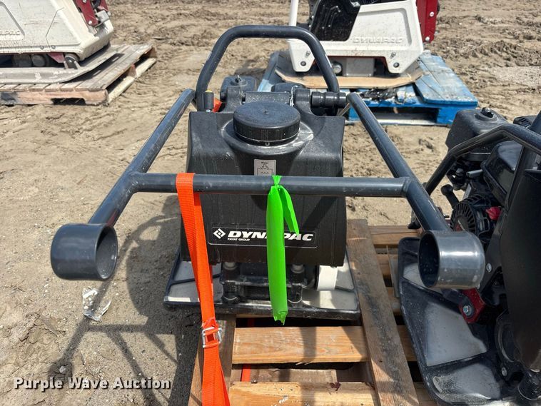 image for item DV7271 (2) 2023 Dynapac DFP7AX plate compactors