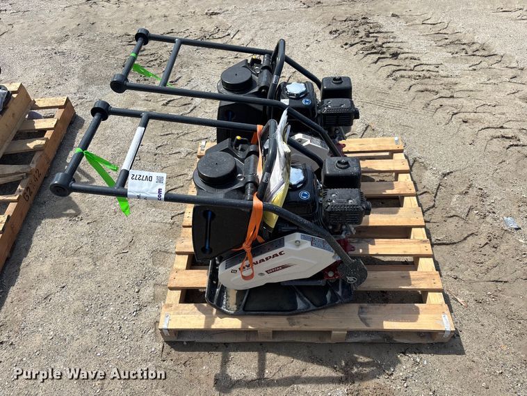 image for item DV7272 (2) Dynapac DFP7AX plate compactors