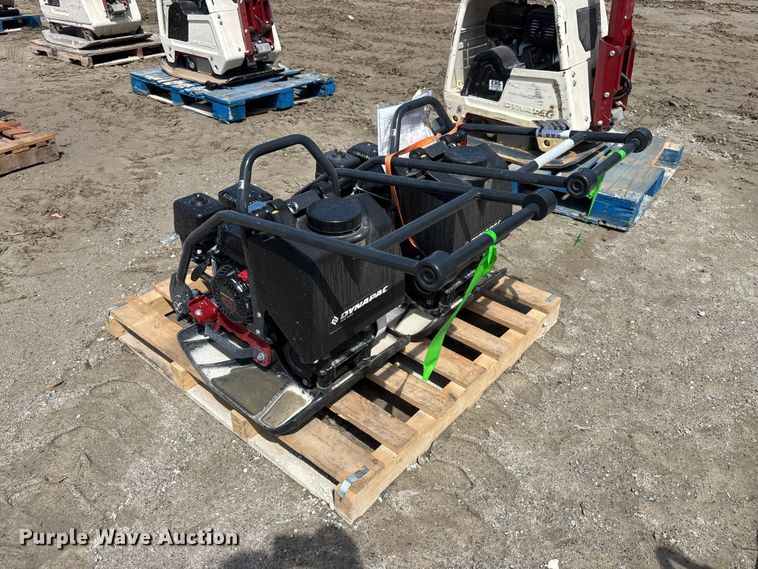 image for item DV7272 (2) Dynapac DFP7AX plate compactors