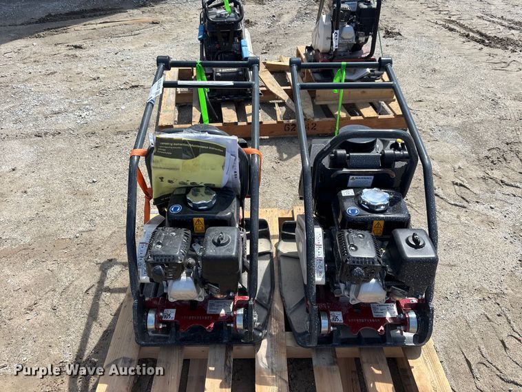 image for item DV7272 (2) Dynapac DFP7AX plate compactors