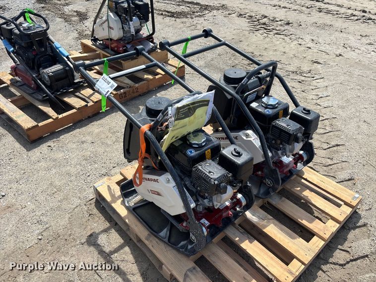 image for item DV7272 (2) Dynapac DFP7AX plate compactors