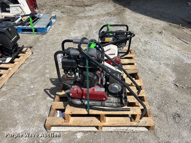 image for item DV7273 (2) 2021 Dynapac DFP8X plate compactors