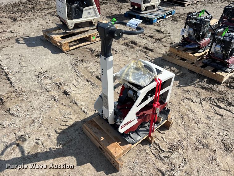 image for item DV7274 2021 Dynapac DRP15X plate compactor