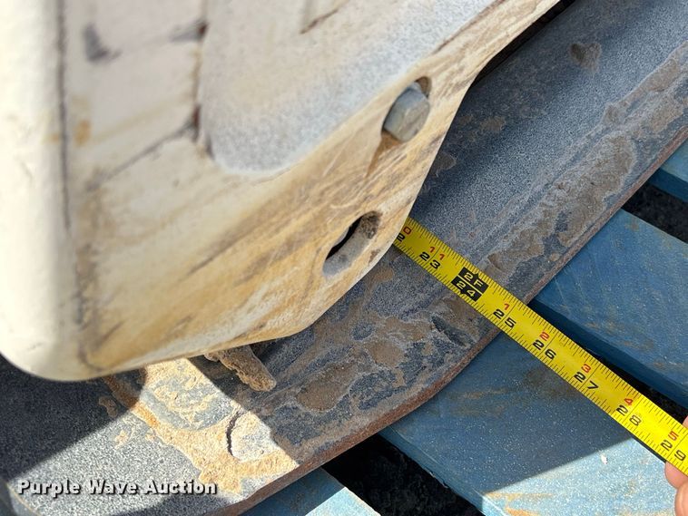 image for item DV7275 2023 Dynapac DRQ35 plate compactor