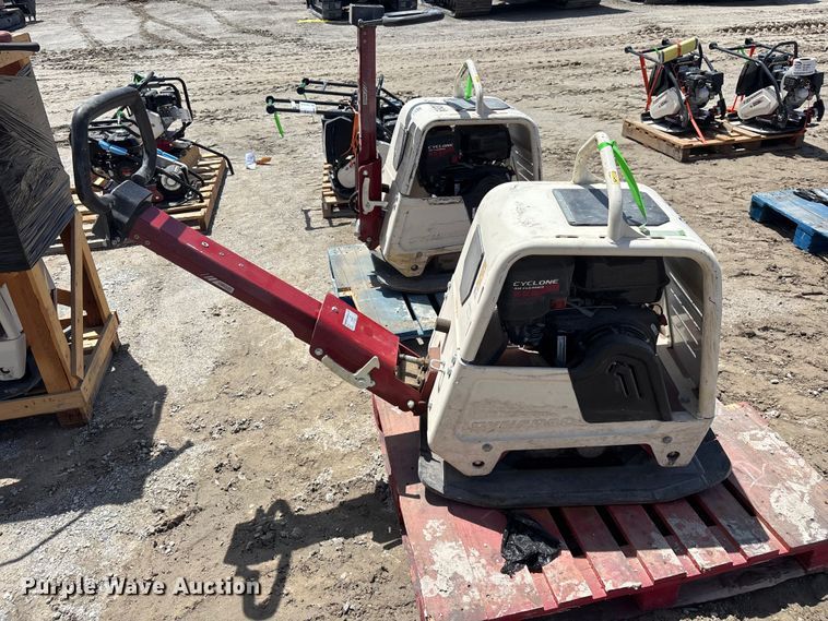 image for item DV7276 2023 Dynapac DRQ35 plate compactor