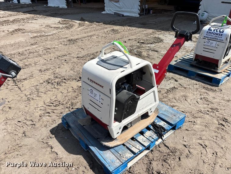 2023 Dynapac DRQ35 plate compactor