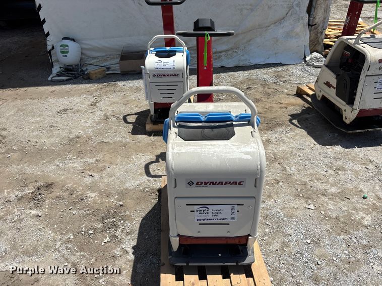 image for item DV7281 2022 Dynapac DRQ25 plate compactor