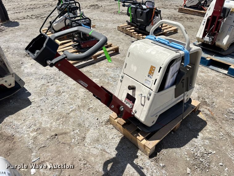 image for item DV7281 2022 Dynapac DRQ25 plate compactor