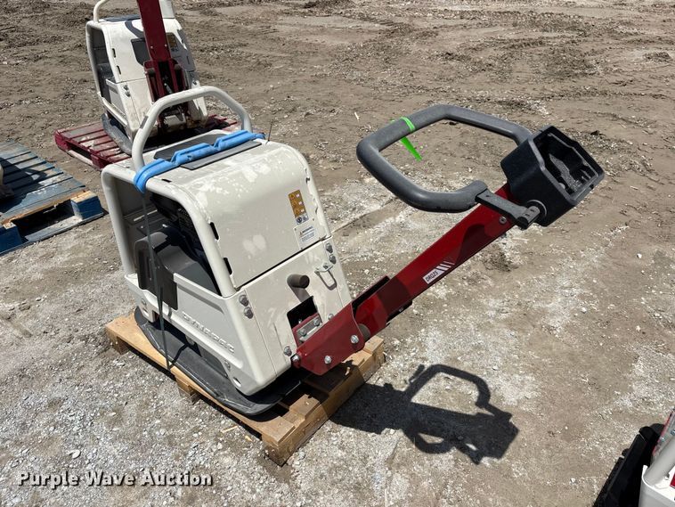 image for item DV7281 2022 Dynapac DRQ25 plate compactor