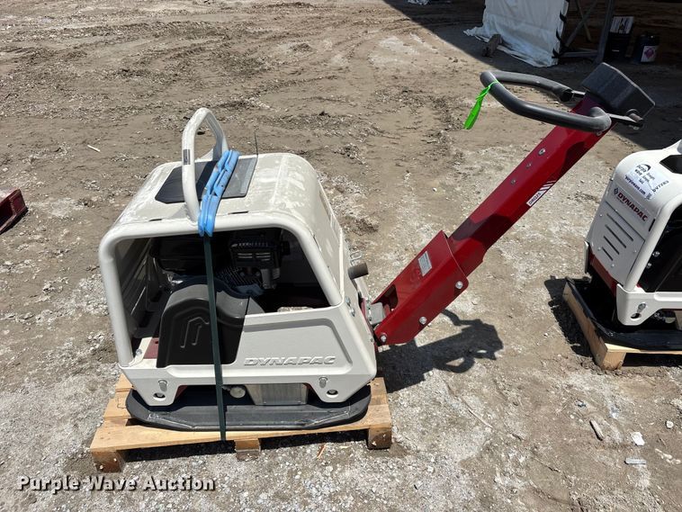 image for item DV7281 2022 Dynapac DRQ25 plate compactor