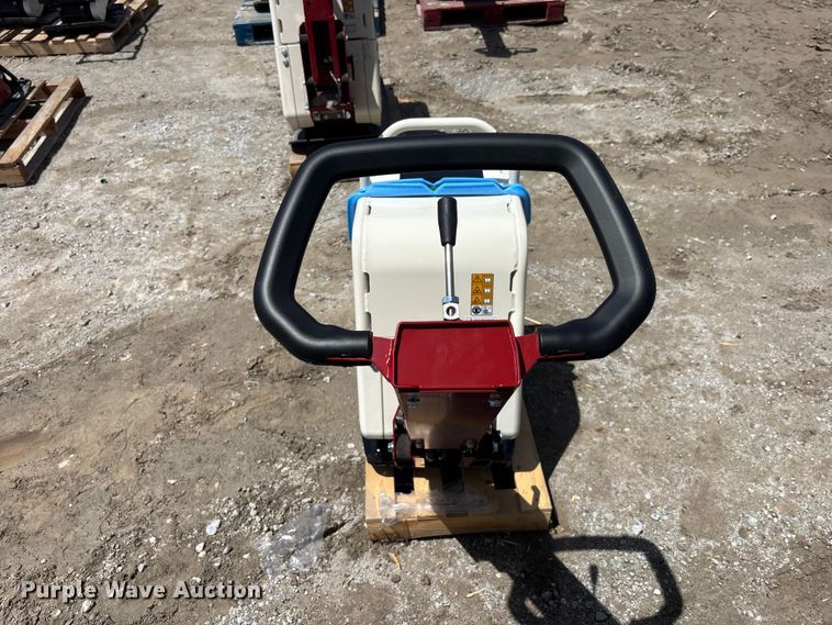 image for item DV7283 2022 Dynapac DRQ15 plate compactor