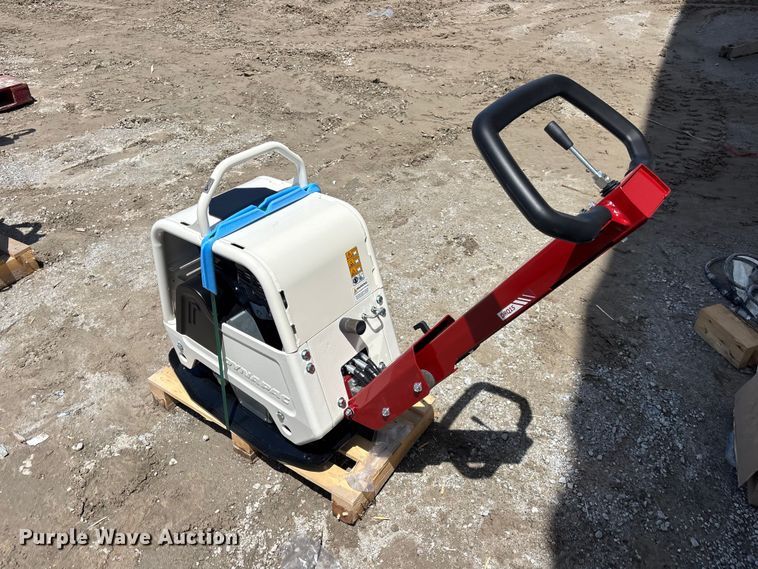 image for item DV7283 2022 Dynapac DRQ15 plate compactor