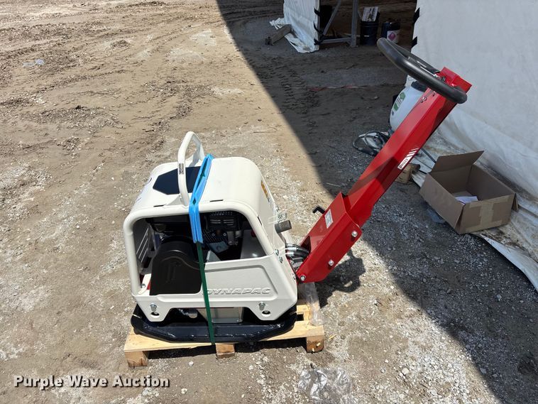 image for item DV7283 2022 Dynapac DRQ15 plate compactor