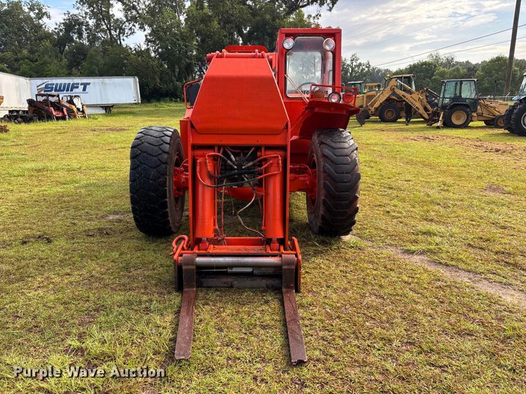 image for item DV7293 1991 Skytrak 6000M telehandler