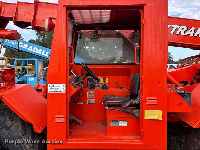 image for item DV7293 1991 Skytrak 6000M telehandler