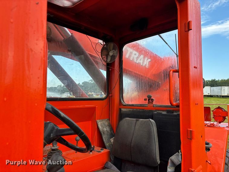 image for item DV7293 1991 Skytrak 6000M telehandler