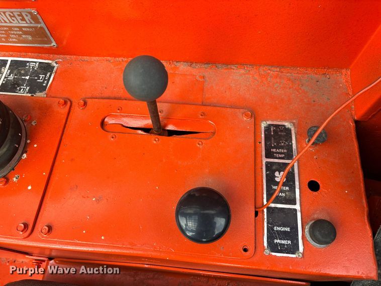 image for item DV7293 1991 Skytrak 6000M telehandler