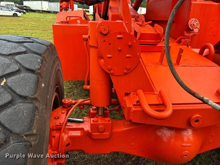 image for item DV7293 1991 Skytrak 6000M telehandler