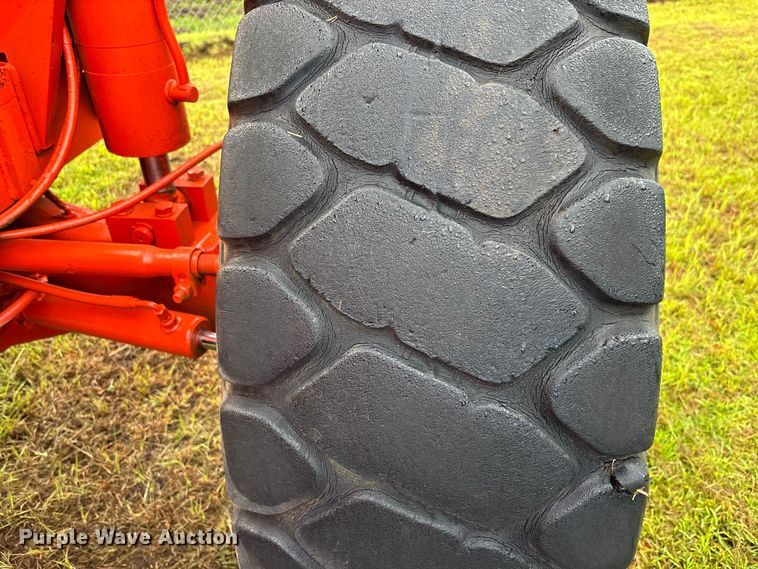 image for item DV7293 1991 Skytrak 6000M telehandler
