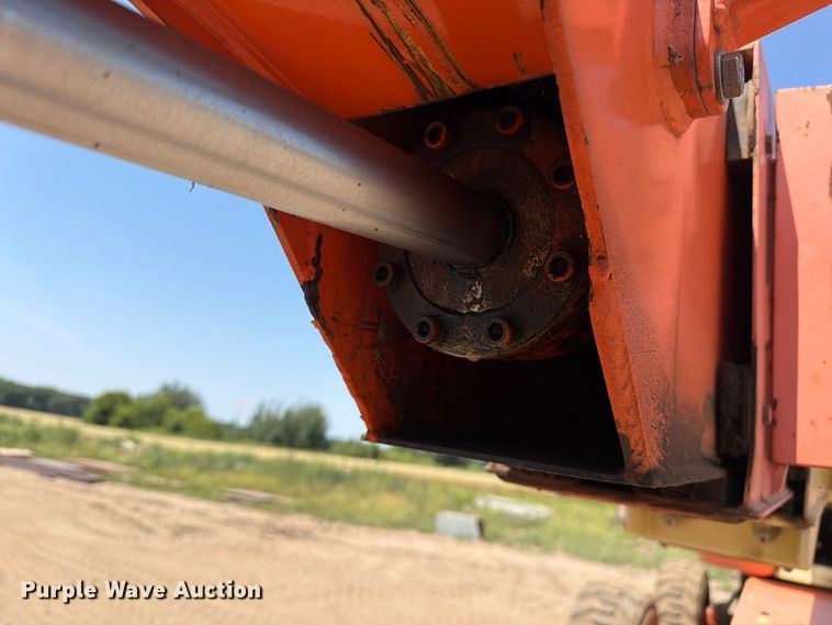 image for item DV8521 2000 JLG 660SJ boom lift
