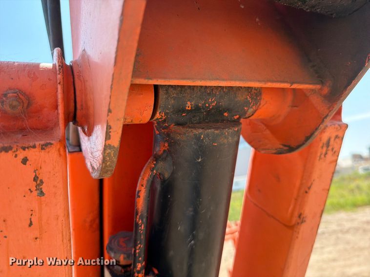 image for item DV8521 2000 JLG 660SJ boom lift