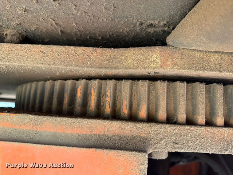 image for item DV8521 2000 JLG 660SJ boom lift