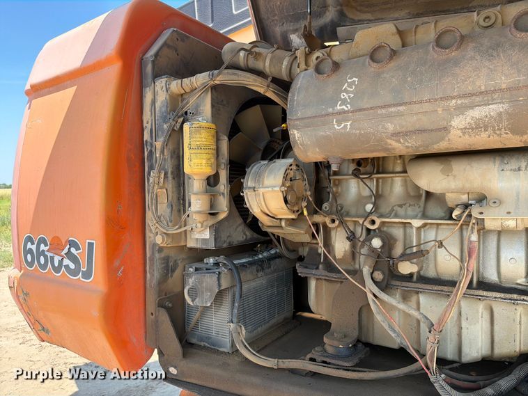 image for item DV8521 2000 JLG 660SJ boom lift
