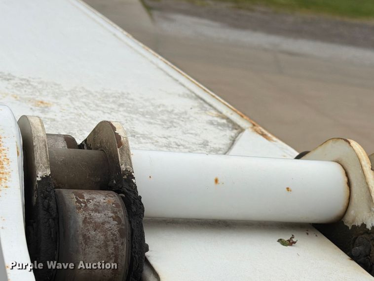 image for item DV8548 2011 International SX537 bucket truck