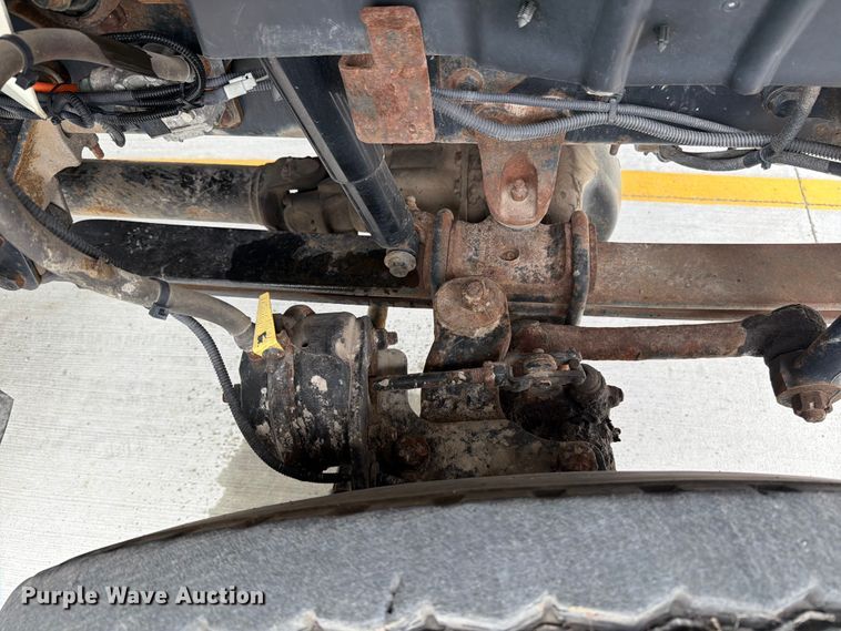 image for item DV8548 2011 International SX537 bucket truck