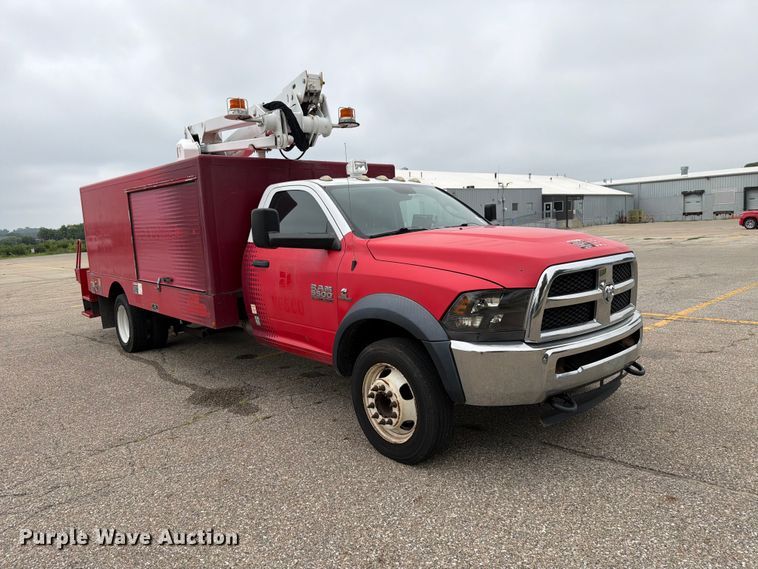 image for item DV8549 2014 RAM 5500HD bucket truck